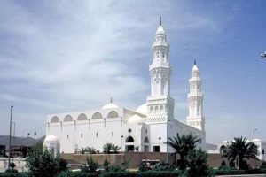 Masjid-e-Qiblatain is situated in