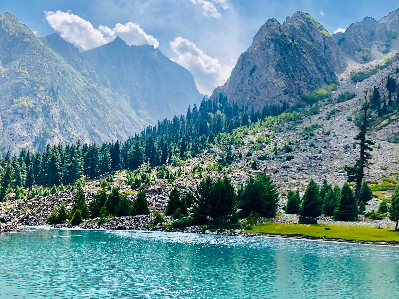 Swat Valley Situated In Which Mountain Range?